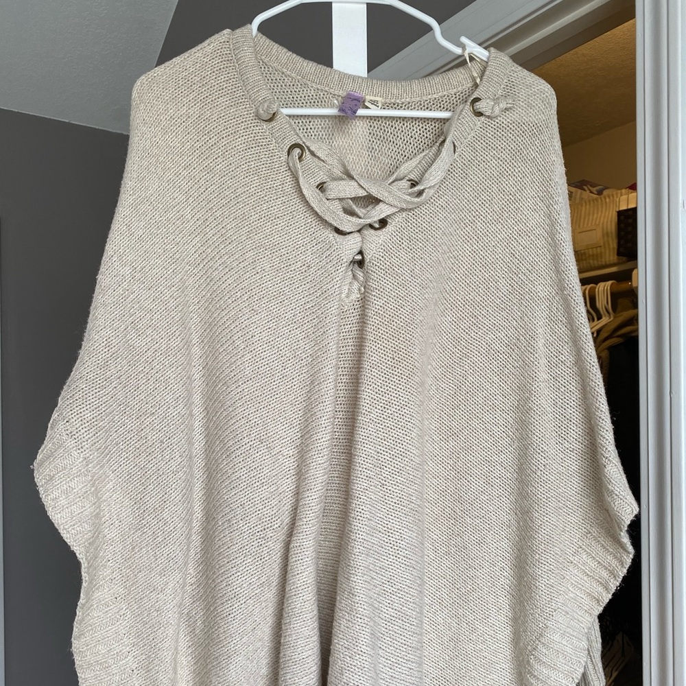 Poncho sweater